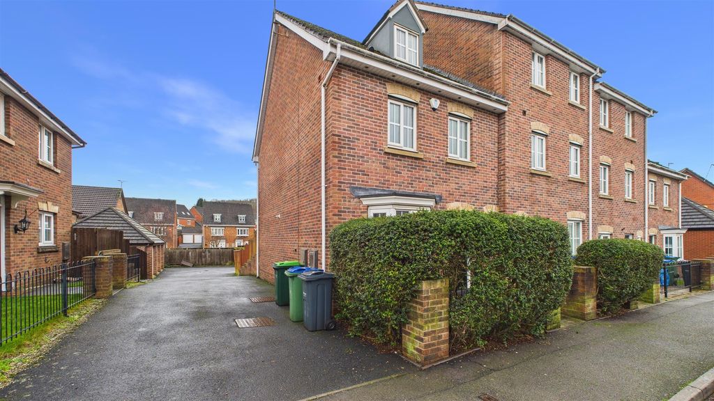 Property photo 1 of 17 Cam05101G0-Pr0118-Still020.Jpg