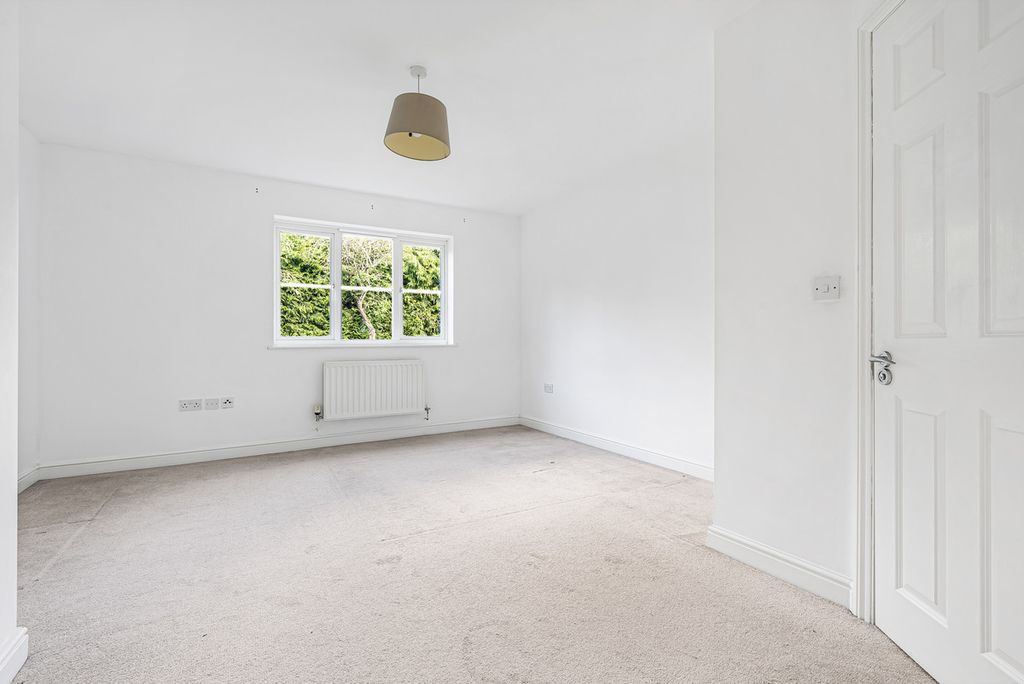 Additional image 6 of 2 bed flat for saleBuckingham Road, Bicester OX26