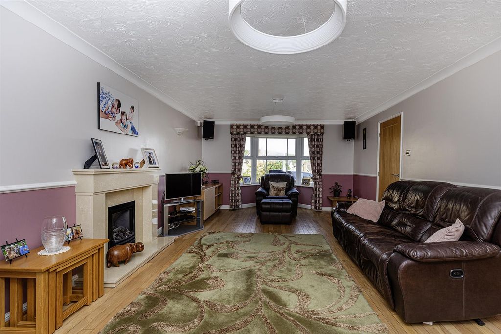 Property photo 3 of 67 Living Room