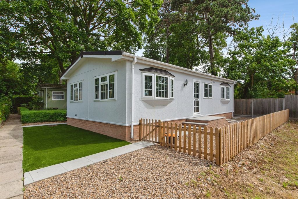 Property photo 1 of 16