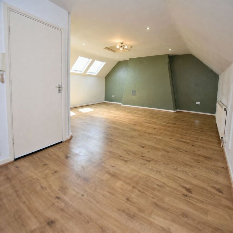 Property photo 2 of 8 Photo 17