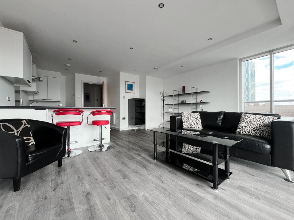Property photo 3 of 11