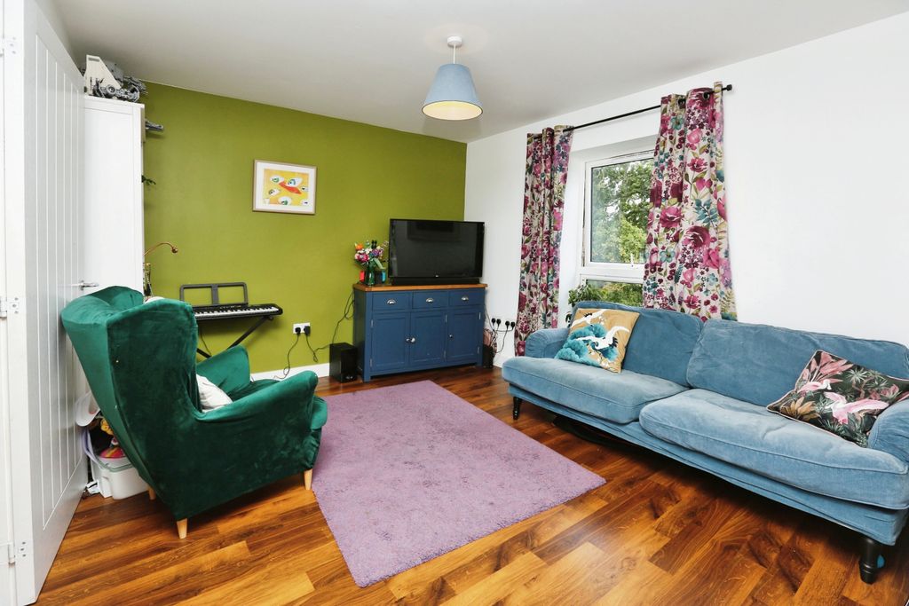 Property photo 2 of 16 Photography