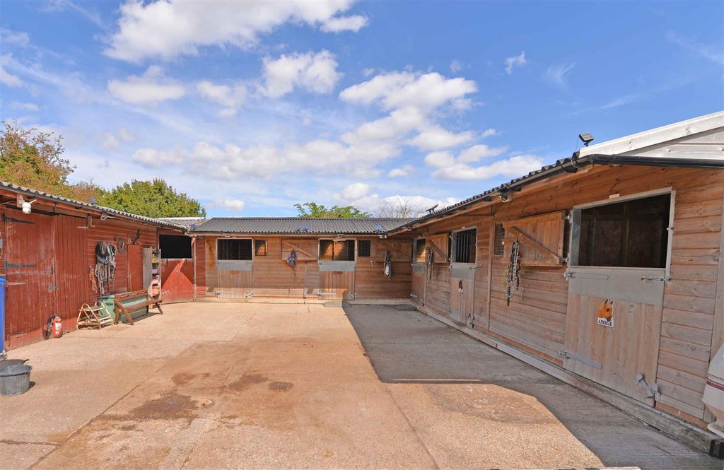 Property photo 2 of 19 2934.Jpg