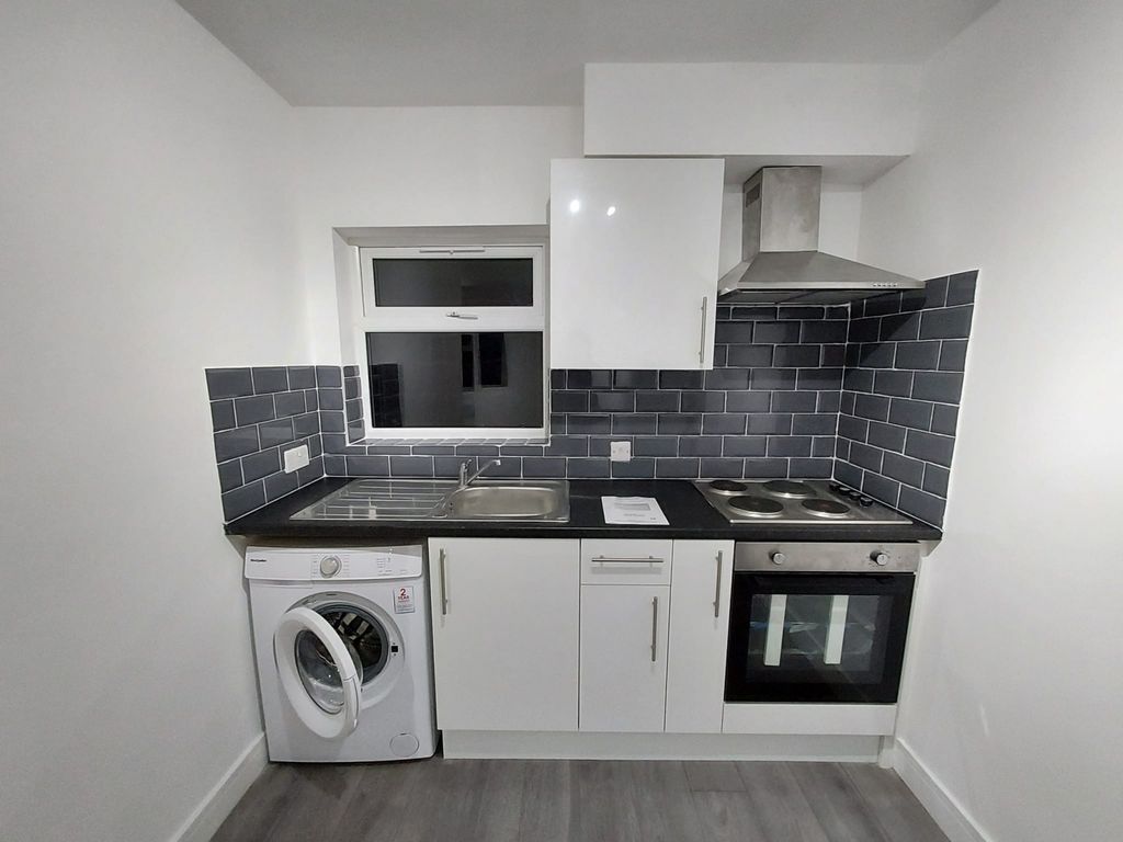 Property photo 2 of 5 Gallery