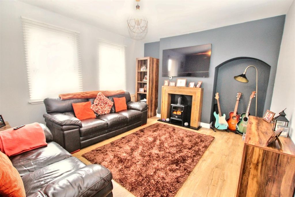 Property photo 3 of 15 3.Jpg