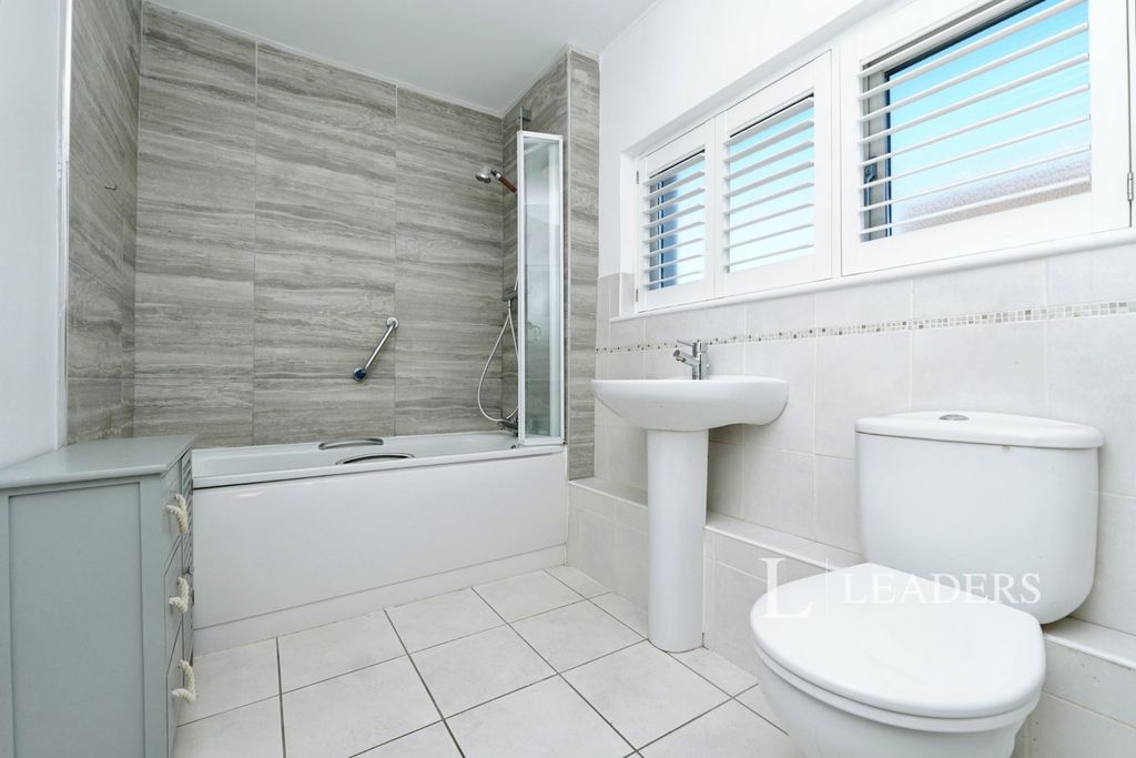 Property photo 2 of 16 Pbox-Img.Jpg