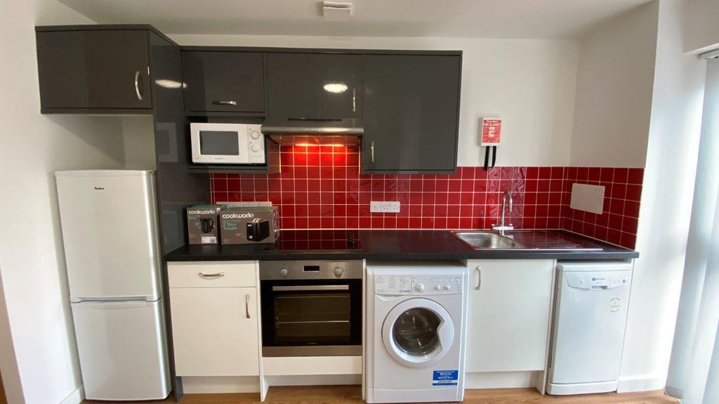 Property photo 2 of 17 Img_2151.Jpg