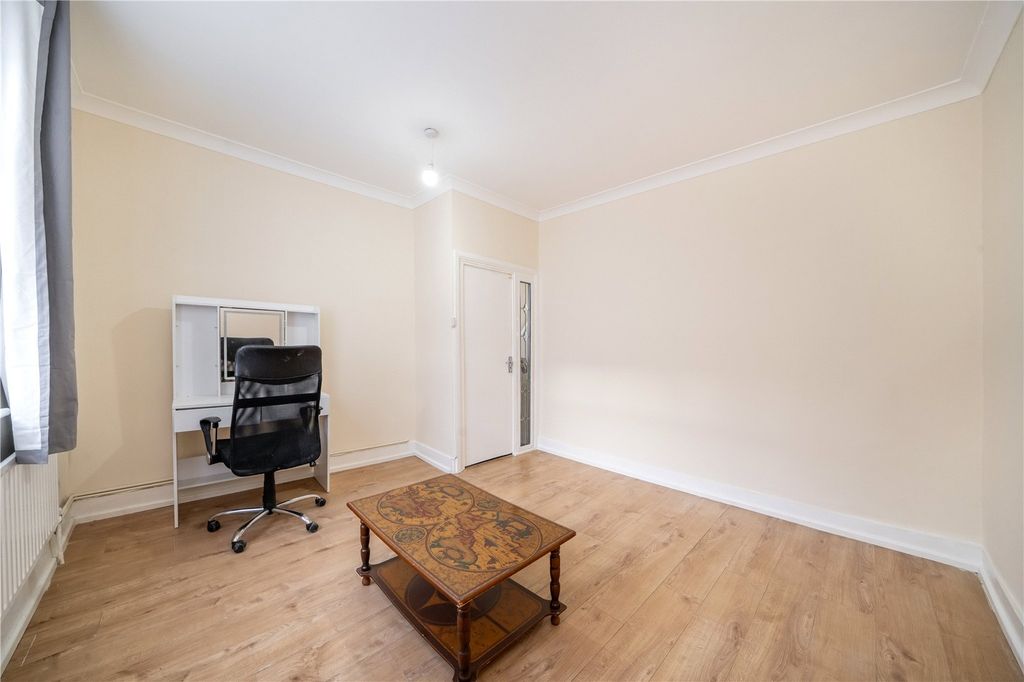 Property photo 3 of 13 Reception