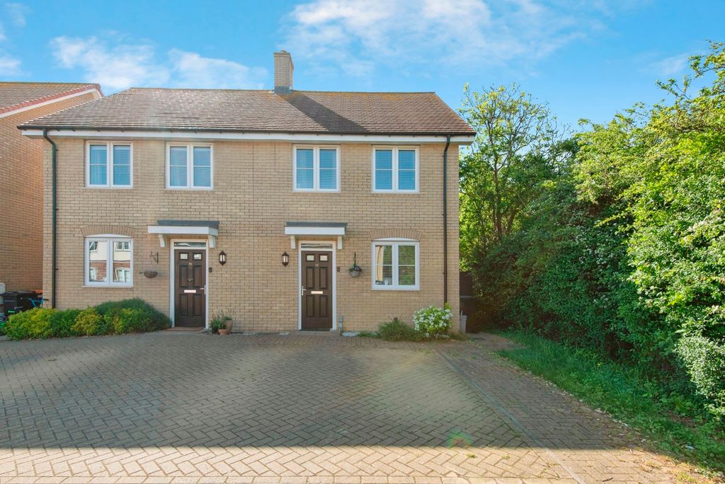 Property photo 1 of 16 Pbox-Img.Jpg