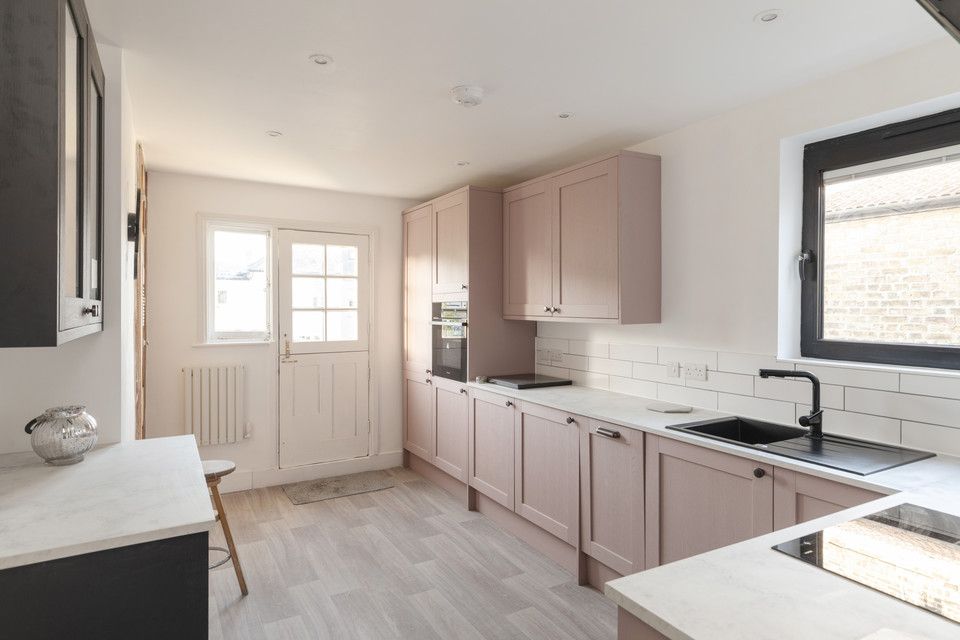 Property photo 3 of 21