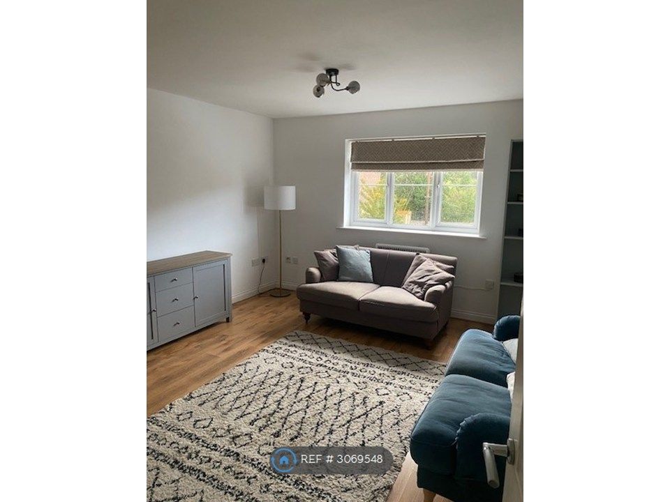 Property photo 2 of 14 Living Space 2