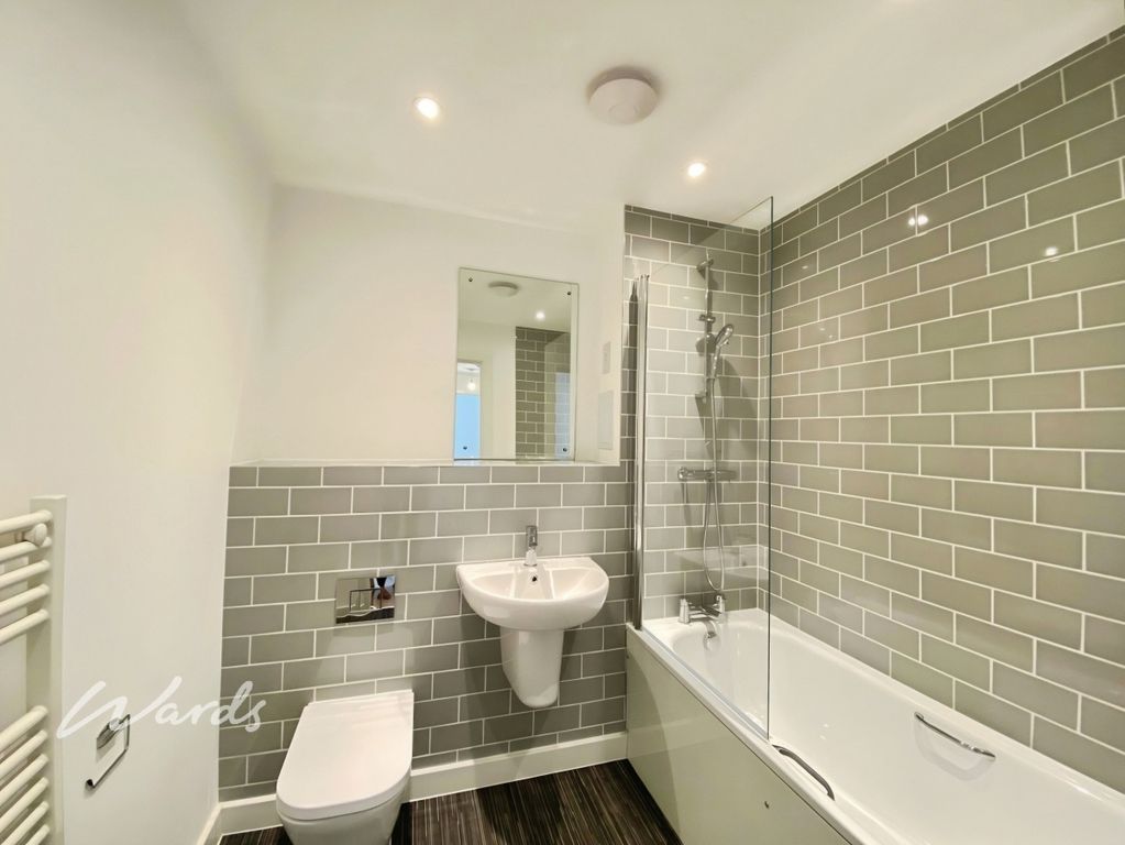 Property photo 3 of 15 Bathroom