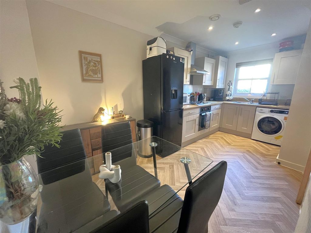 Property photo 2 of 18 Img_9645.Jpg