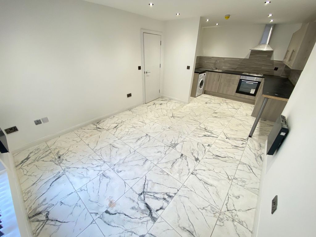 Property photo 2 of 7 Lounge