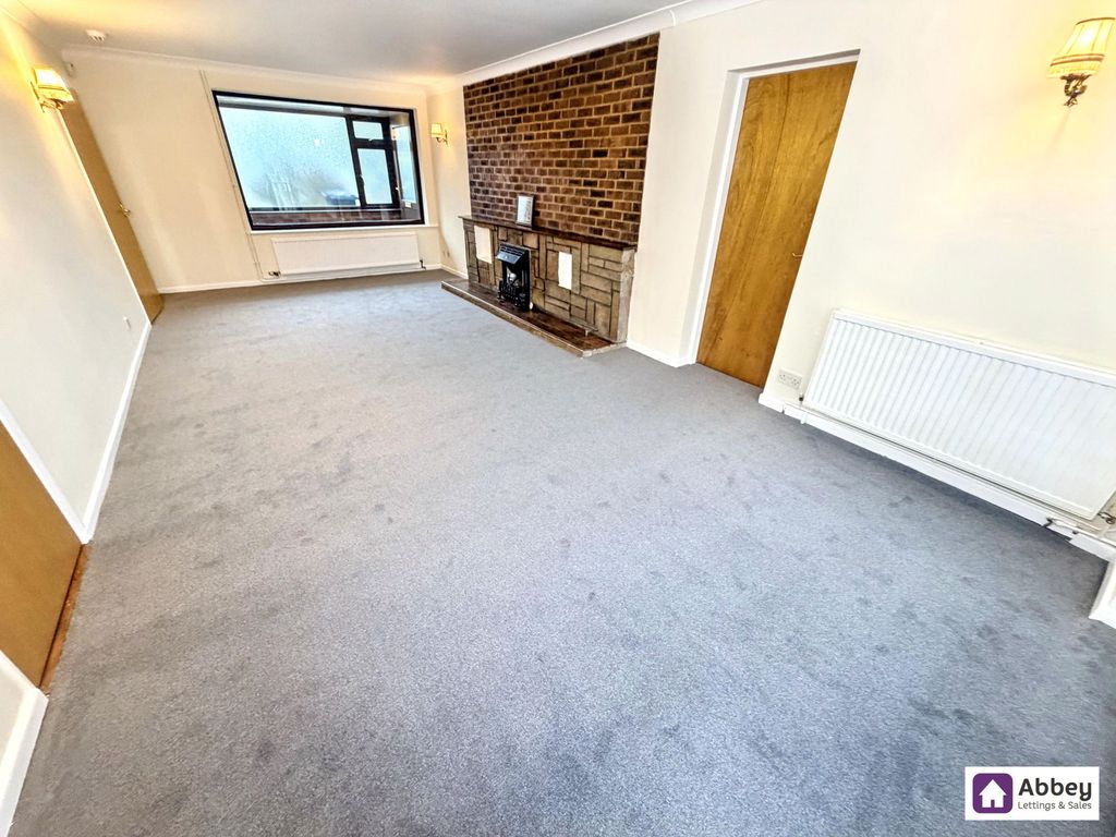 Property photo 2 of 18 Lounge/Diner