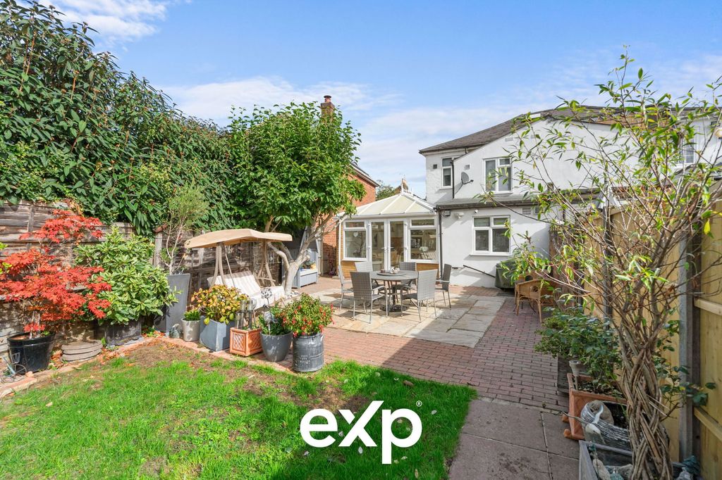 Property photo 1 of 31