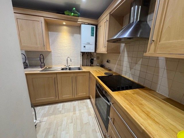 Property photo 2 of 8