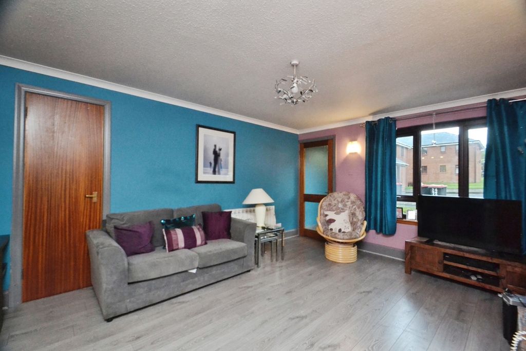 Property photo 3 of 15 Photo