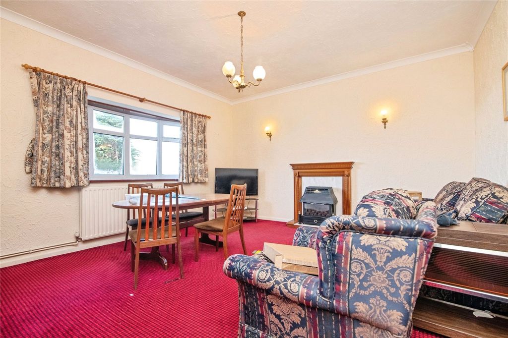 Property photo 3 of 34 Picture No. 07