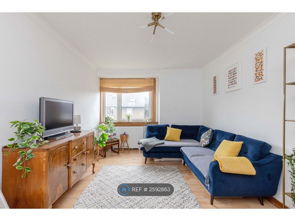 Property photo 2 of 27