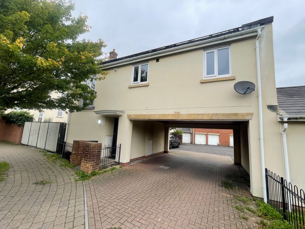 Property photo 1 of 6 External