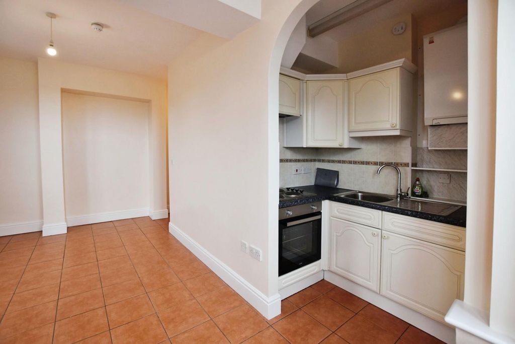 Property photo 2 of 4 Kitchen