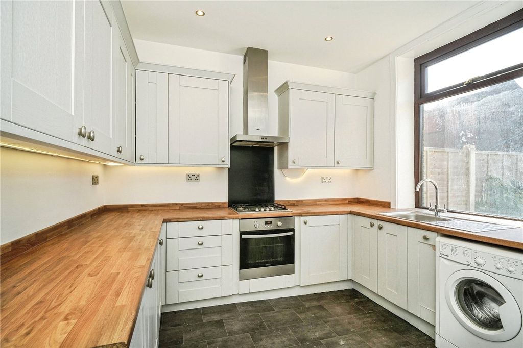 Property photo 2 of 10 Picture No. 19