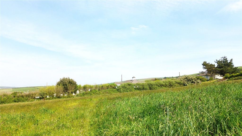 Property photo 3 of 8 Picture No. 21