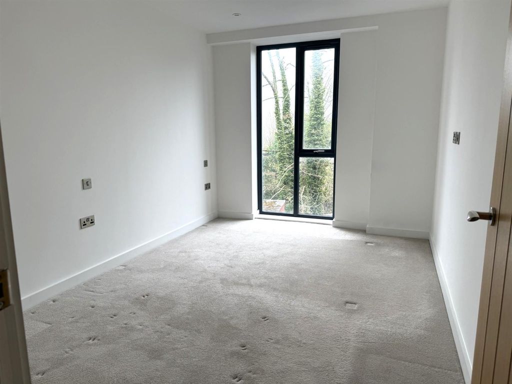 Property photo 2 of 7 Photo 1.Jpg