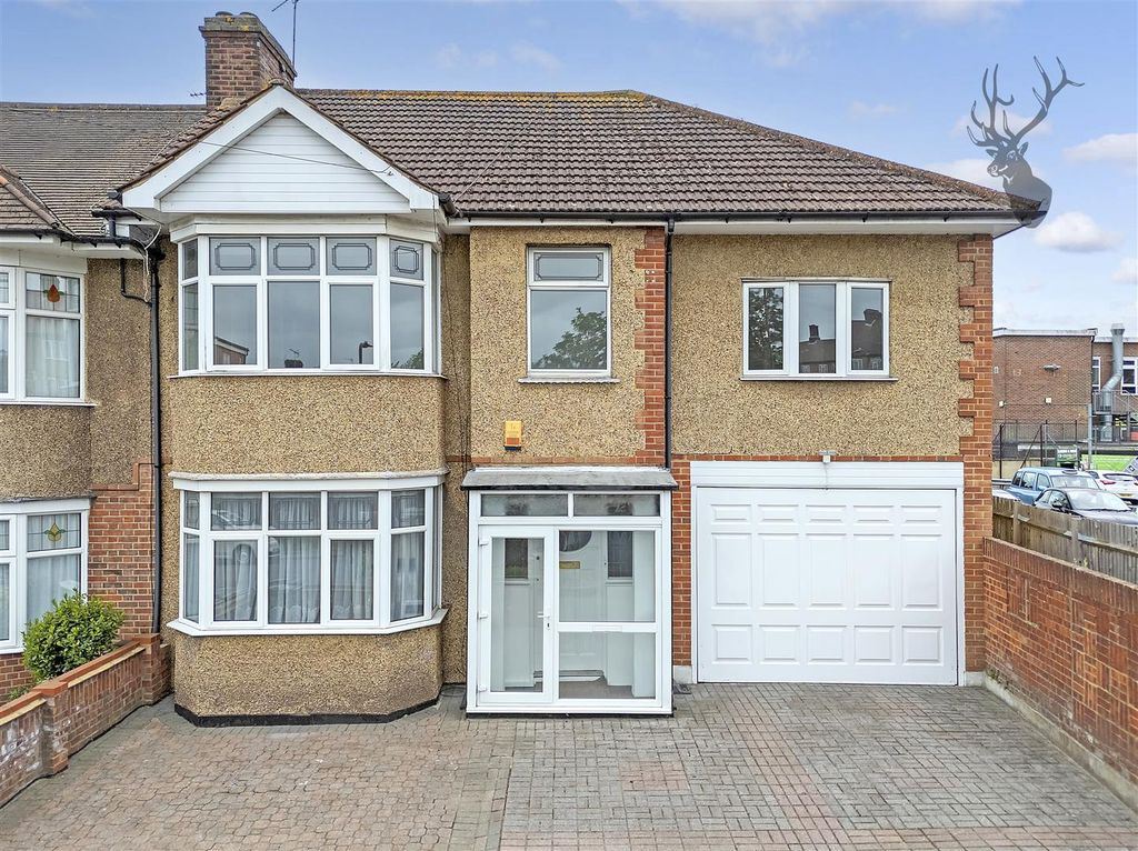 Property photo 1 of 39