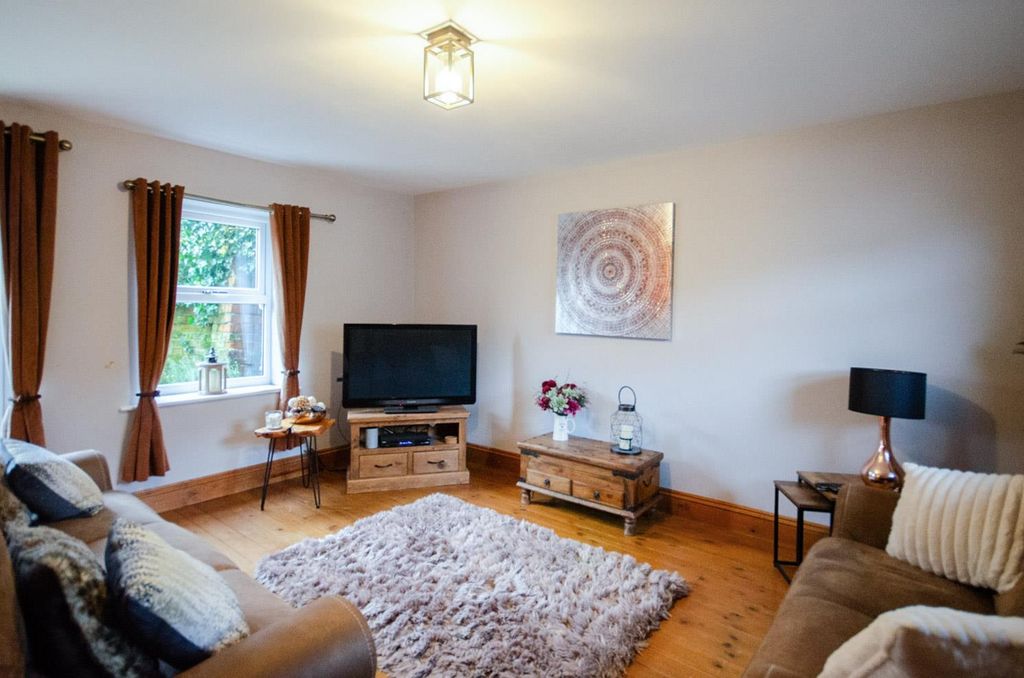 Property photo 3 of 24