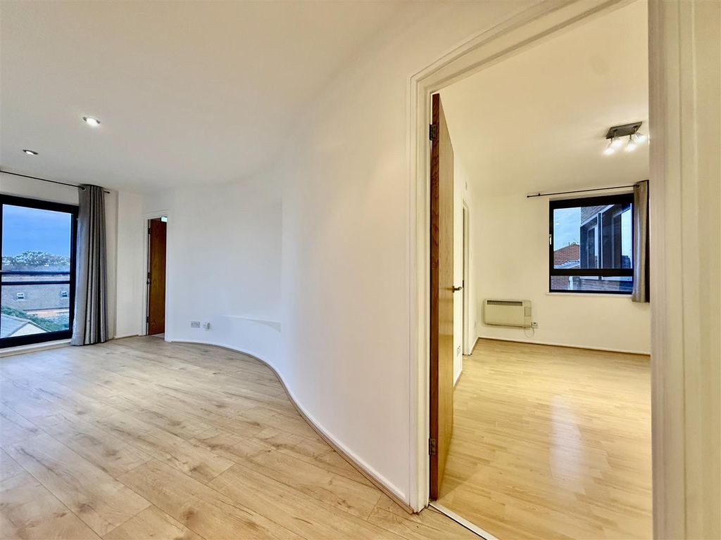 Property photo 3 of 23 Img_0638.Jpg