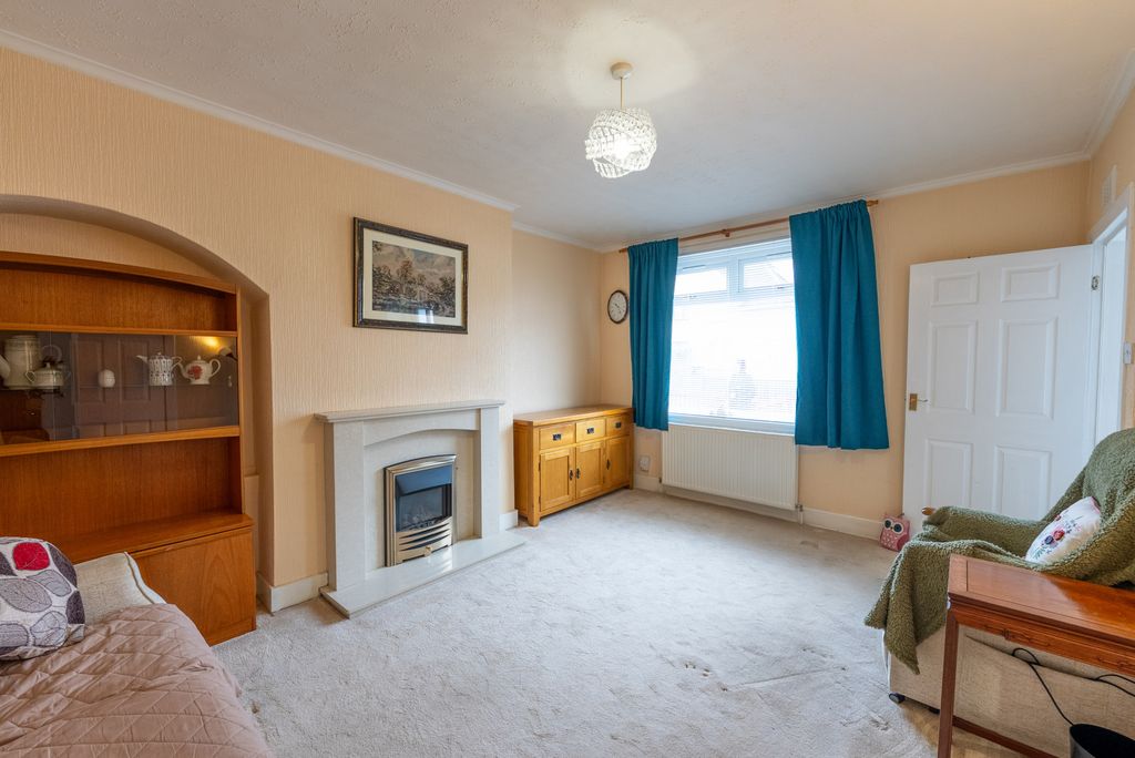 Property photo 3 of 28 Gallery