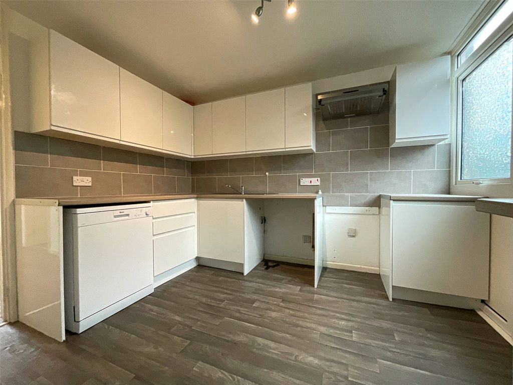 Property photo 3 of 22 Picture No. 08