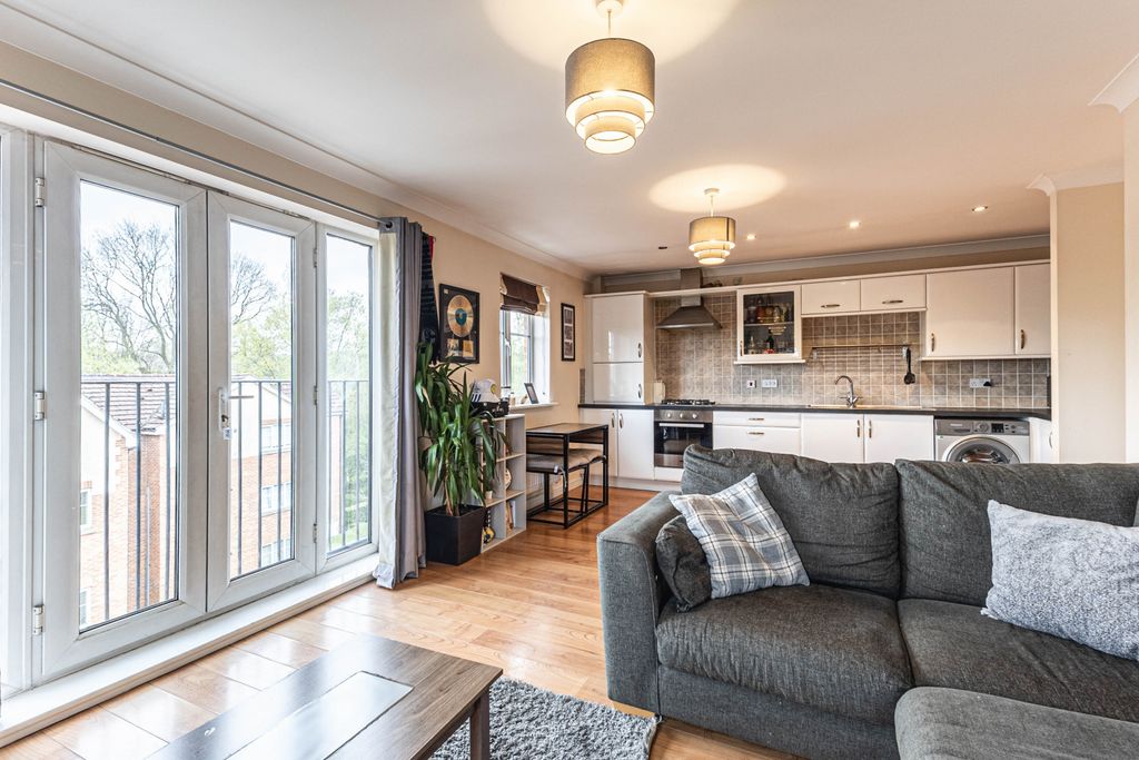 Property photo 3 of 13 Living/Dining