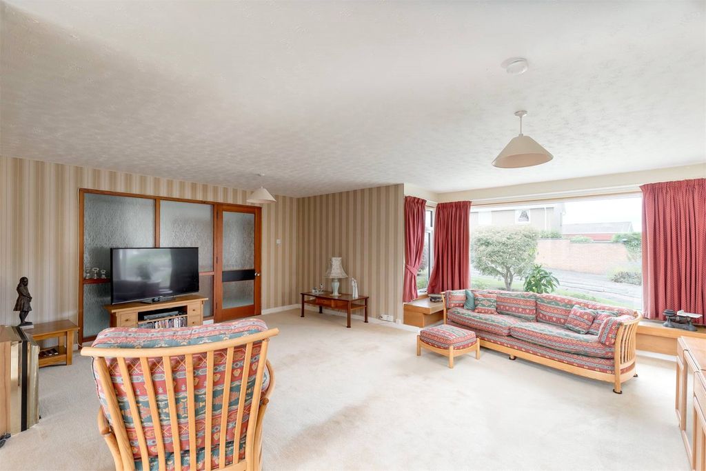 Property photo 3 of 20 Picture No. 10