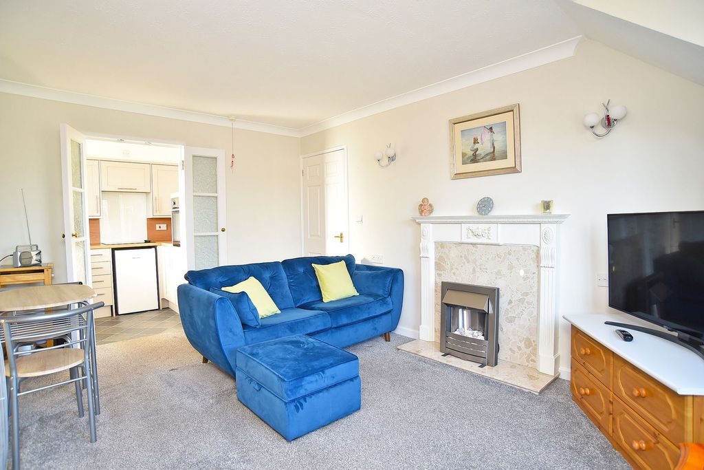 Property photo 3 of 7