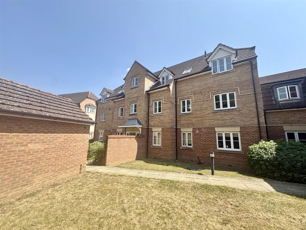 Property photo 3 of 11