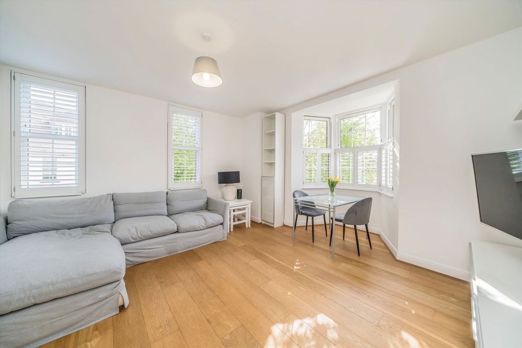 Property photo 2 of 5