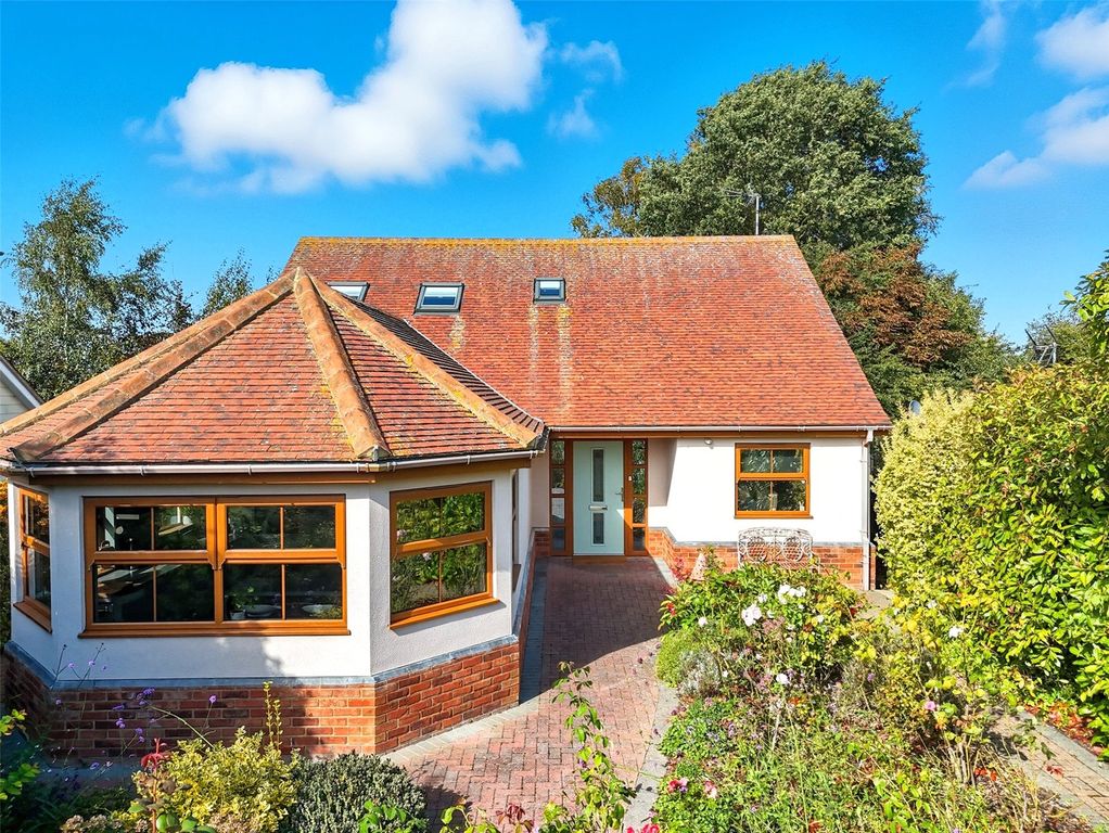 Property photo 1 of 28 Picture No. 02