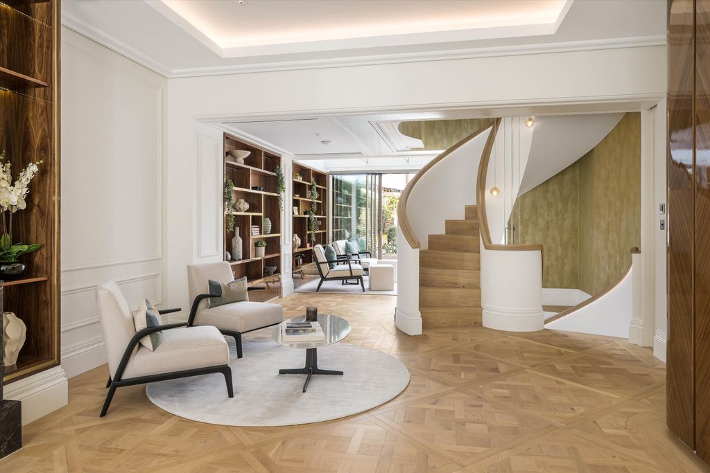 Property photo 2 of 19 Image