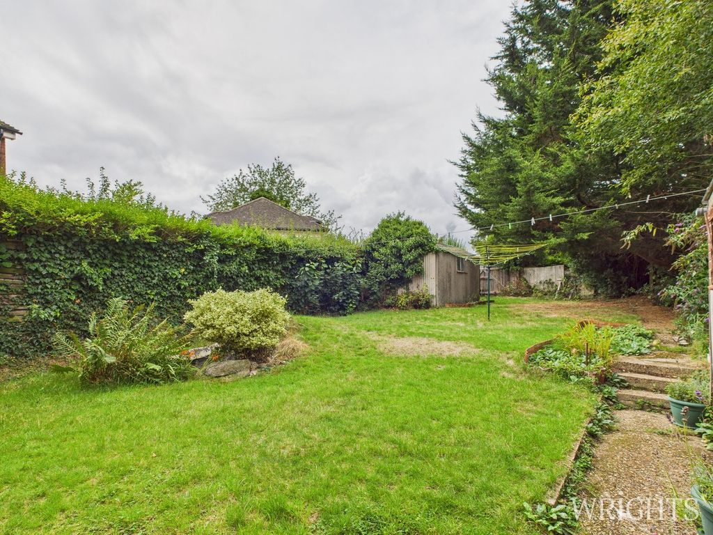 Property photo 2 of 19 Garden