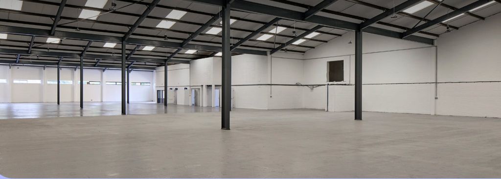 Property photo 2 of 8 Bloom Ealing