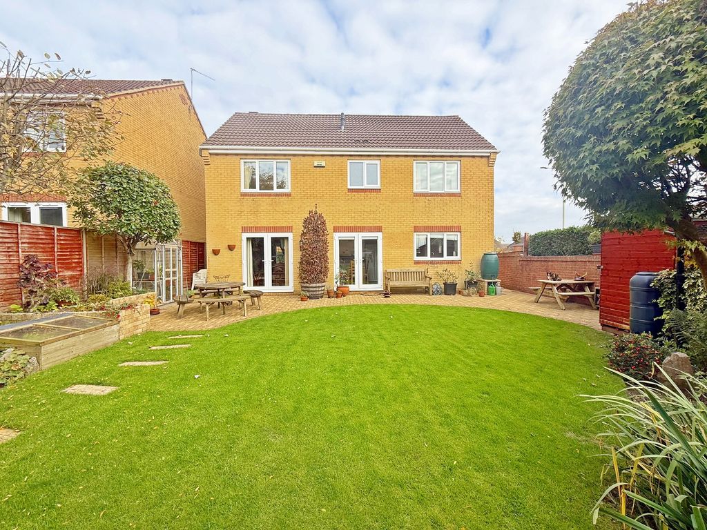 Property photo 3 of 36 Rear Garden