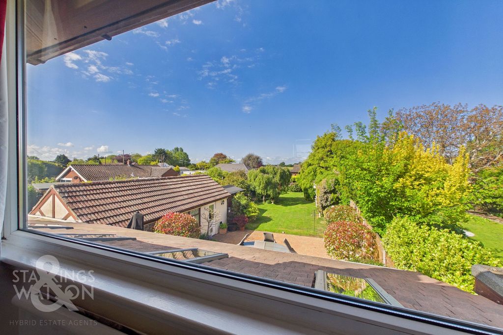 Additional image 21 of 4 bed semi-detached house for saleWarren Road, Gorleston, Great Yarmouth NR31