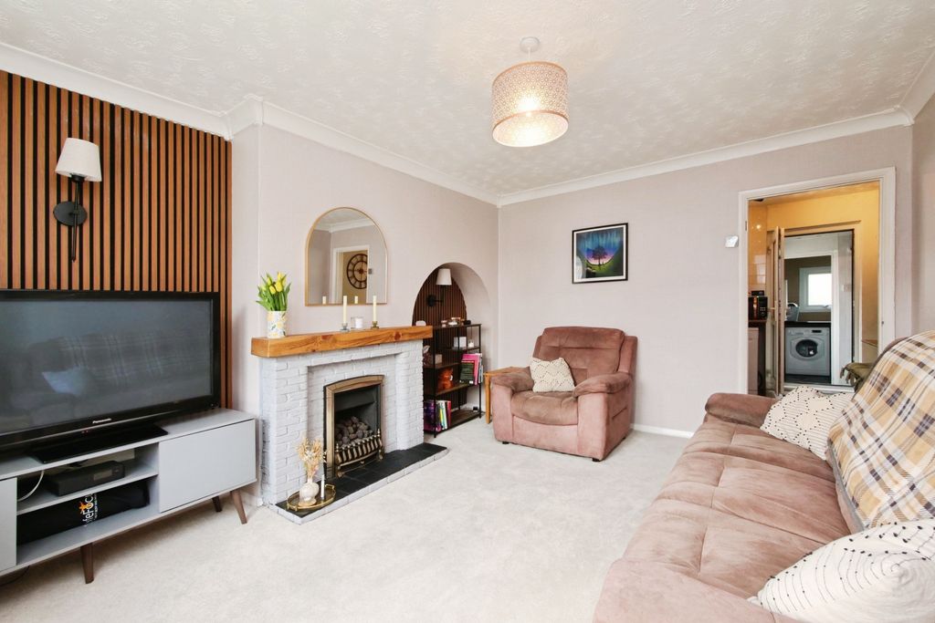 Property photo 2 of 17 Photo #2