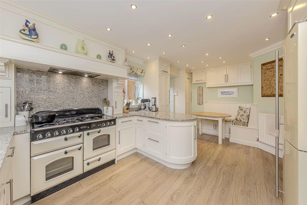 Property photo 3 of 49 Kitchen