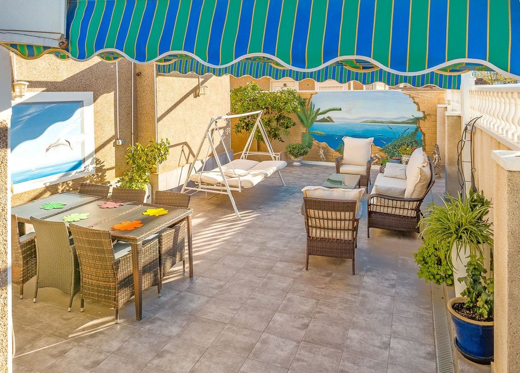 Property photo 1 of 49