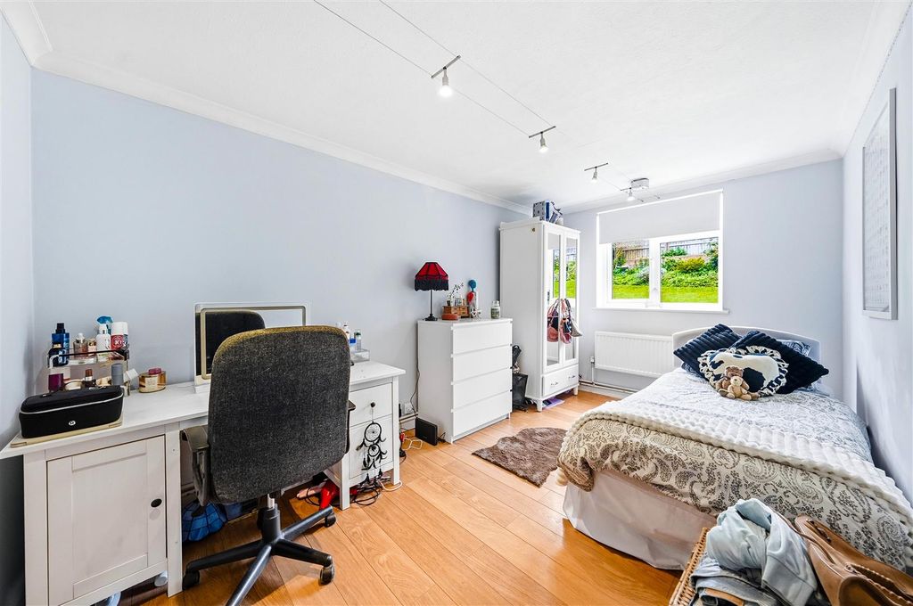 Property photo 3 of 29 Photos-1.Jpg